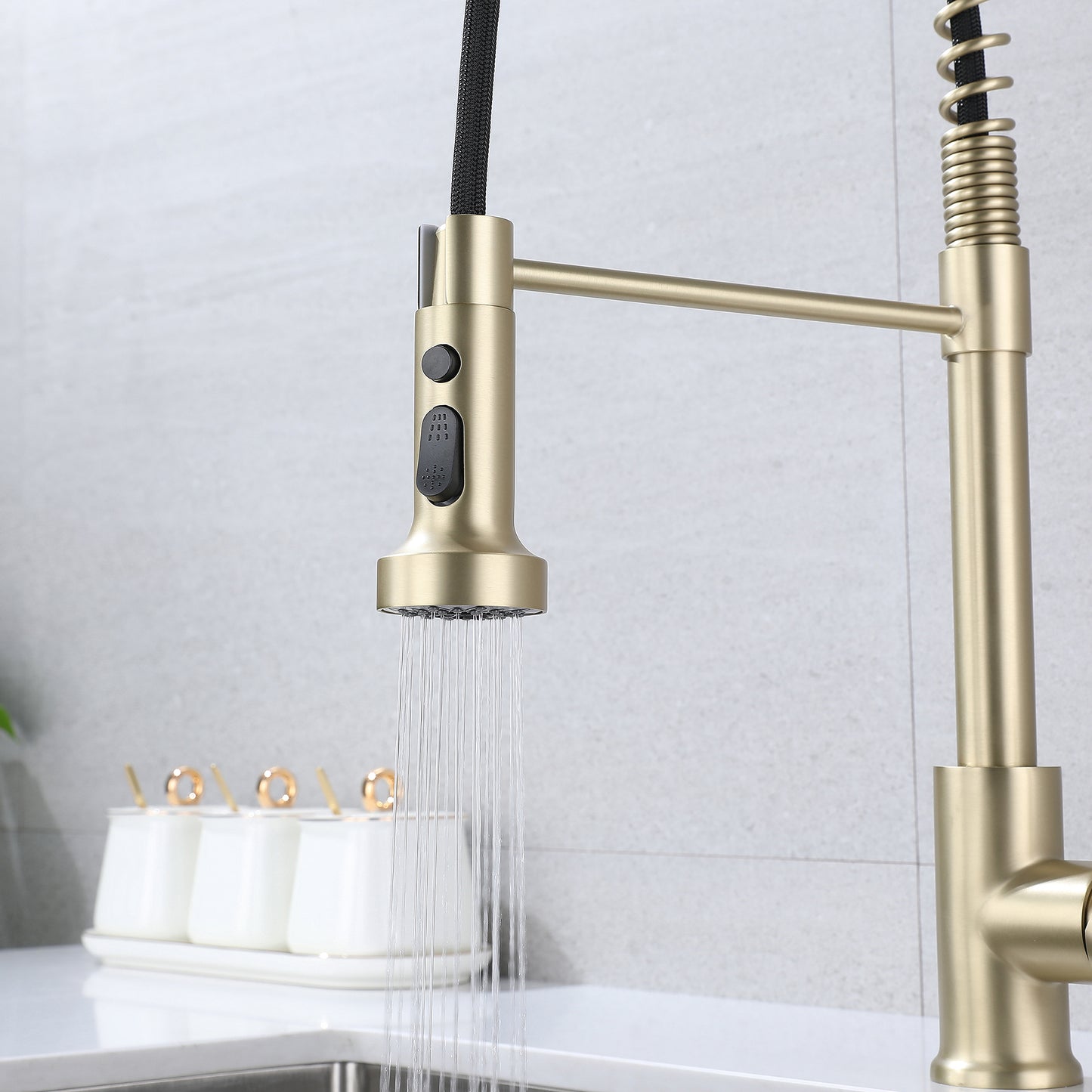 Kitchen Faucet with Pull Down Sprayer Brushed Gold, High Arc Single Handle Kitchen Sink Faucet , Commercial Modern Stainless Steel Kitchen Faucets