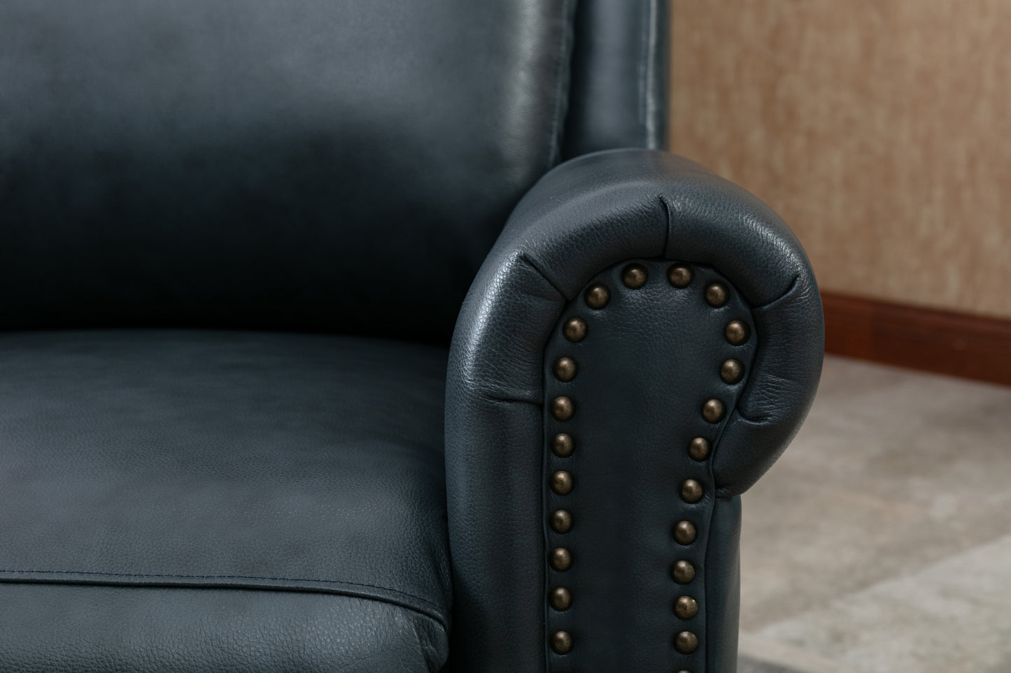 33.5inch Wide Genuine Leather Manual Ergonomic Recliner