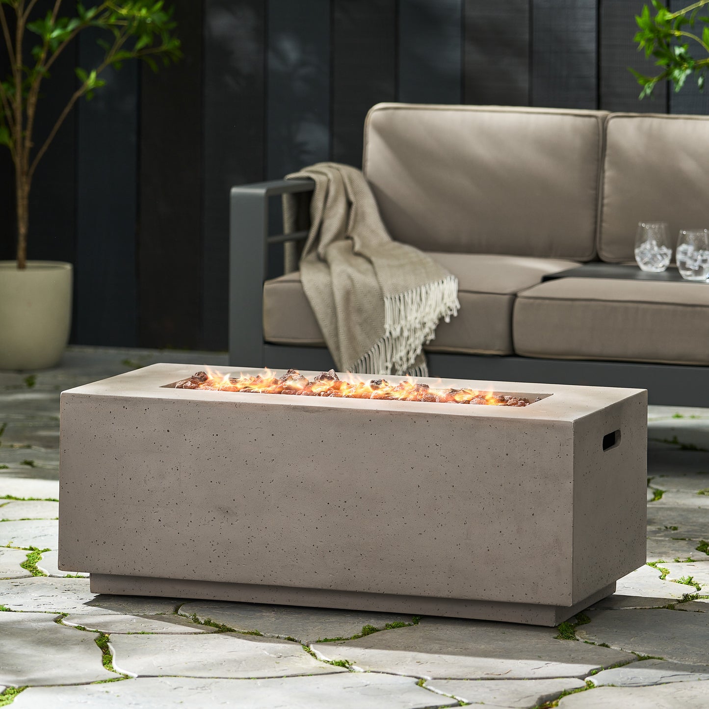 40" RECTANGULAR MGO FIRE PIT - 40 000 BTU