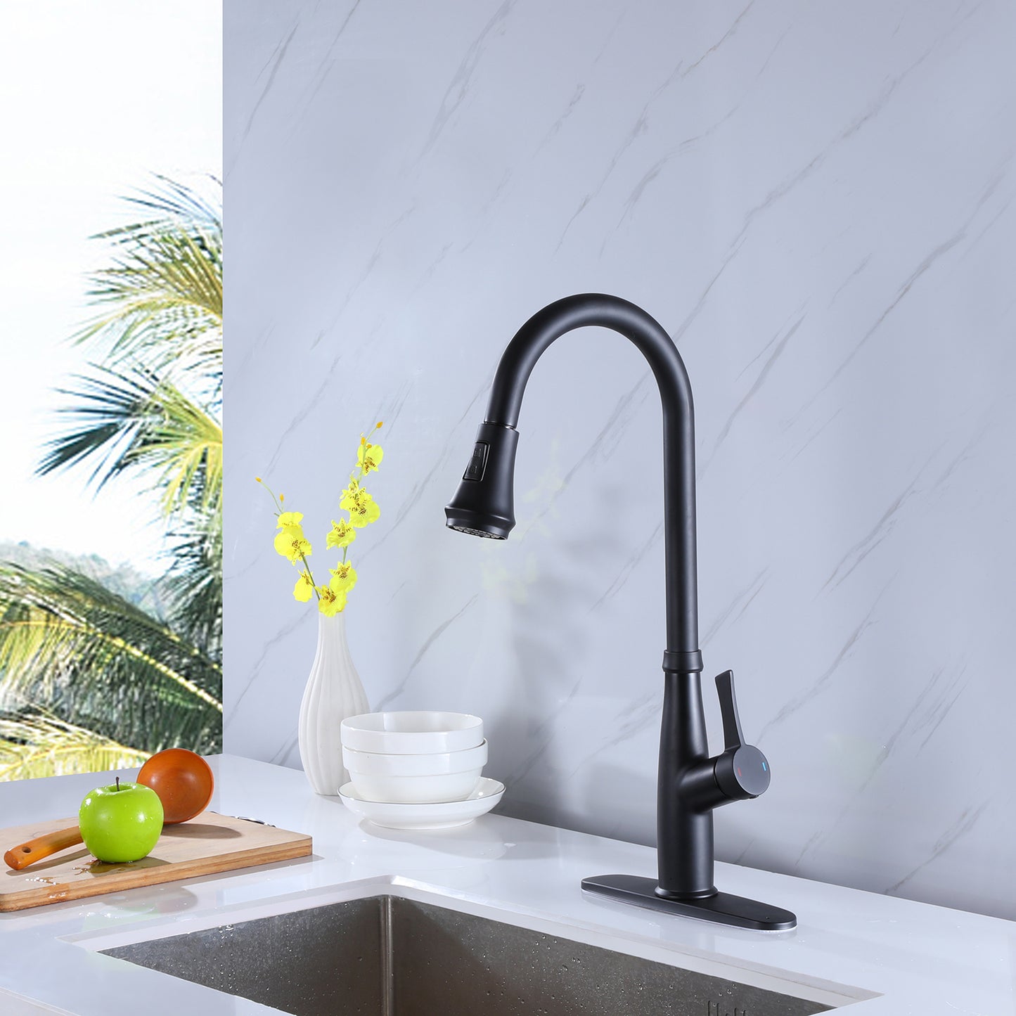 Matte Black Round Pull Out Kitchen Faucet with Cover