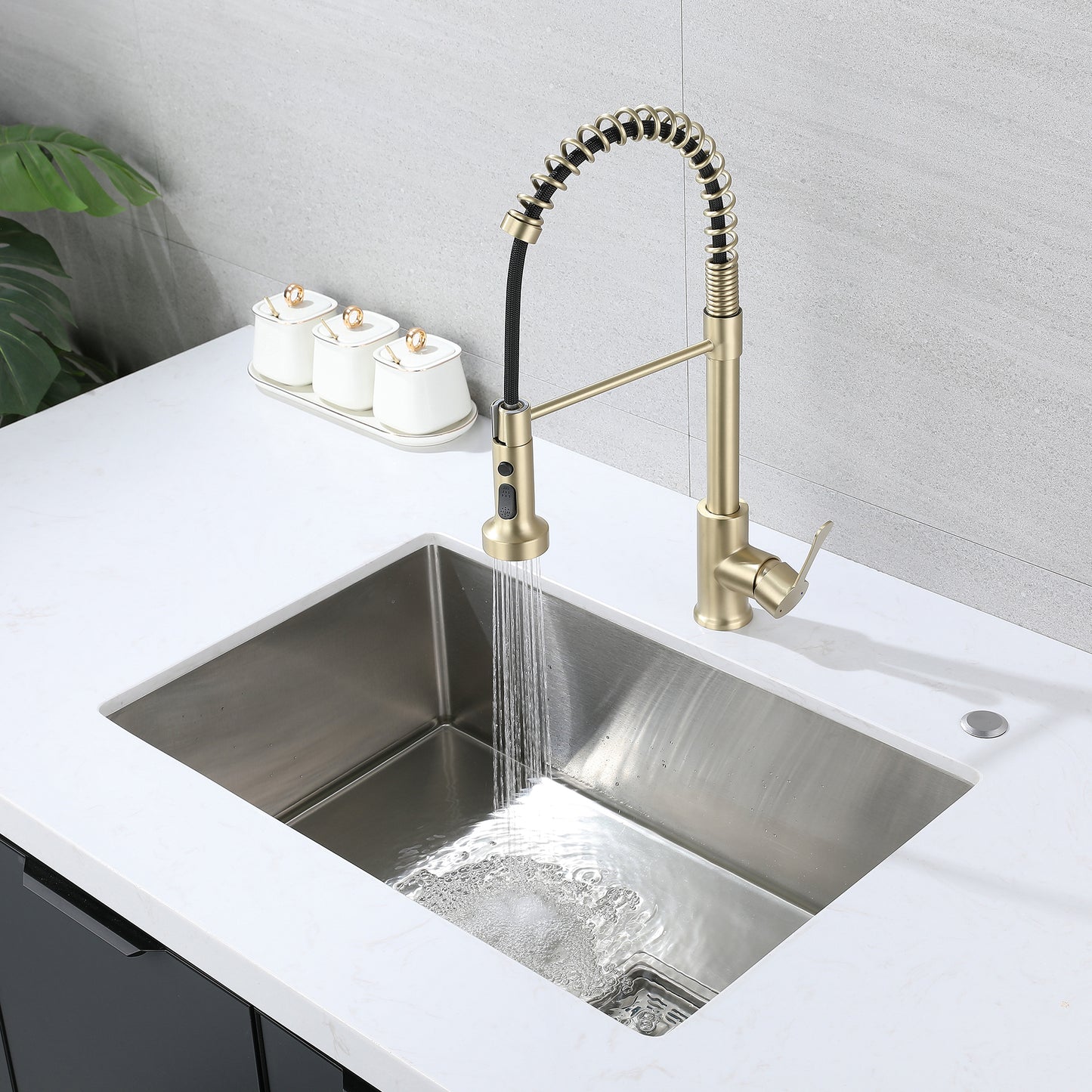 Kitchen Faucet with Pull Down Sprayer Brushed Gold, High Arc Single Handle Kitchen Sink Faucet , Commercial Modern Stainless Steel Kitchen Faucets