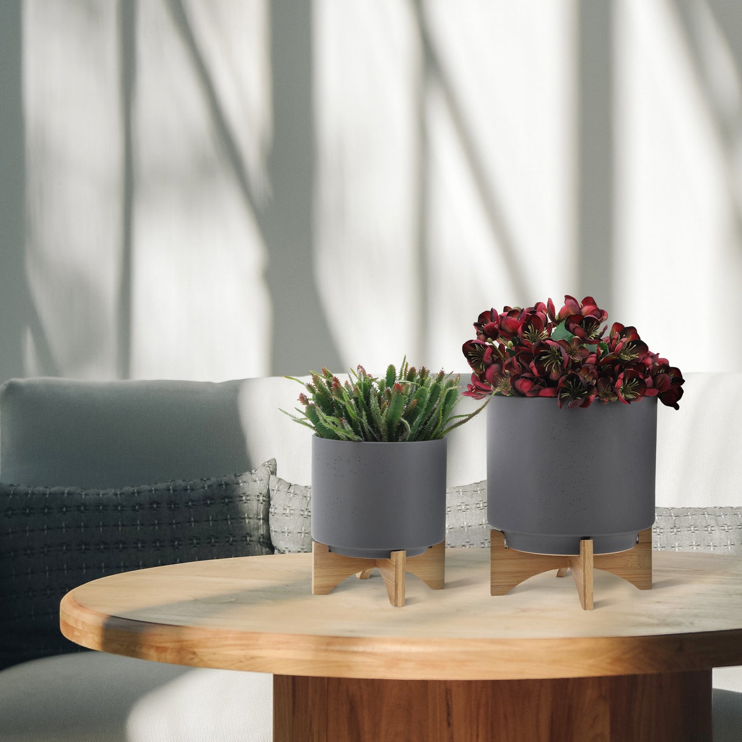 S/2 8/10" PLANTER W/ WOOD STAND, MATTE GRAY