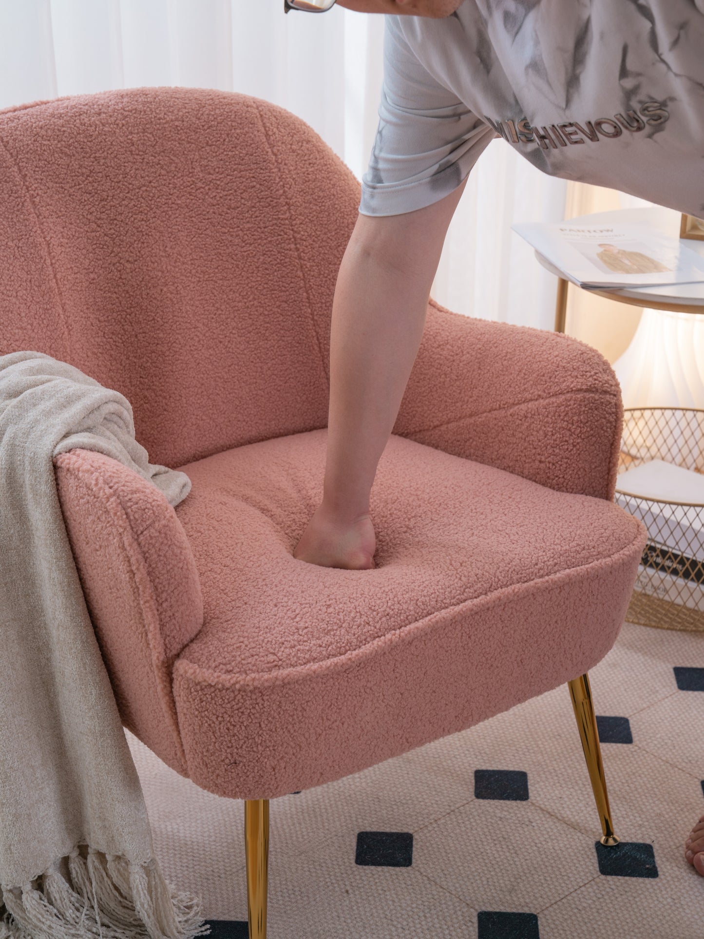 Teddy Fabric Pink Ergonomics Accent Chair