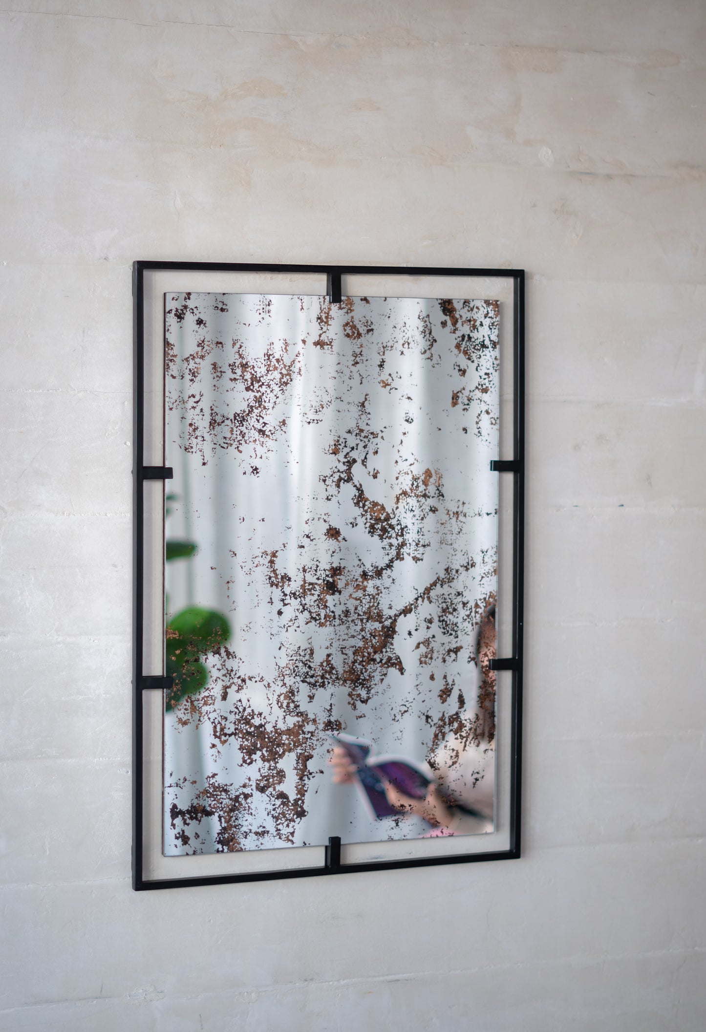 32" x 22" Rectangle Antiqued Wall Mirror