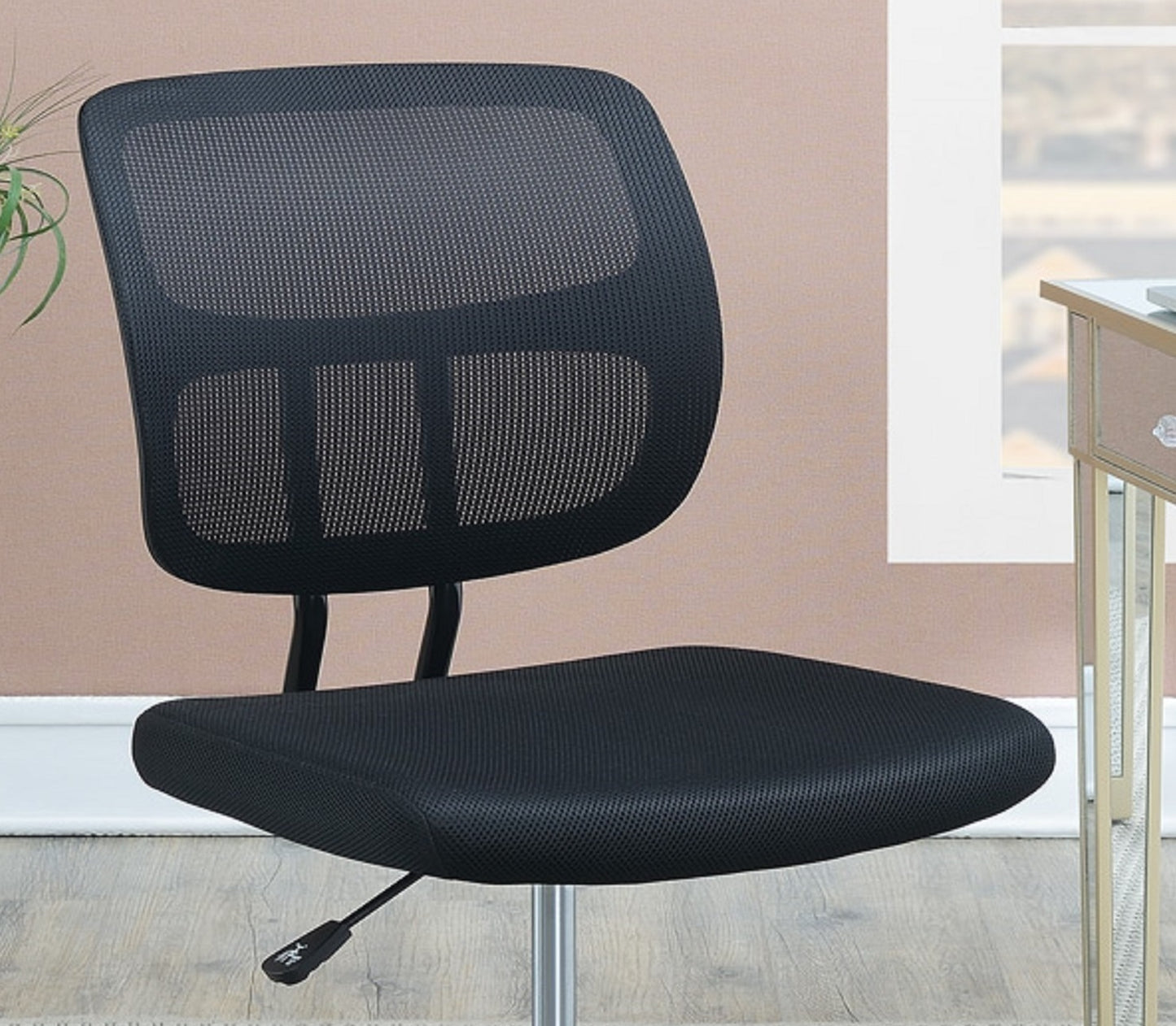 Quin Black Mesh Desk Chair